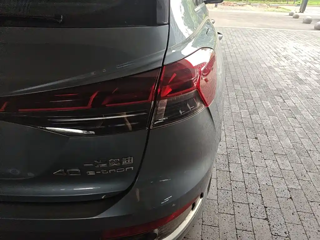 Audi Q4 e-tron 2024 40 e-tron Pioneer Edition фото 8