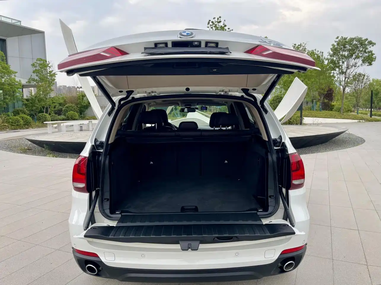 BMW X5 (Import) 2014 xDrive35i Leading фото 21