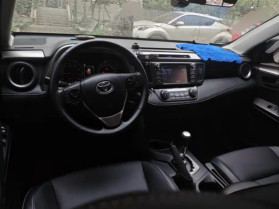 Toyota RAV4 Rongfang 2018 2.5L Automatic 4WD Elite i Edition фото 12