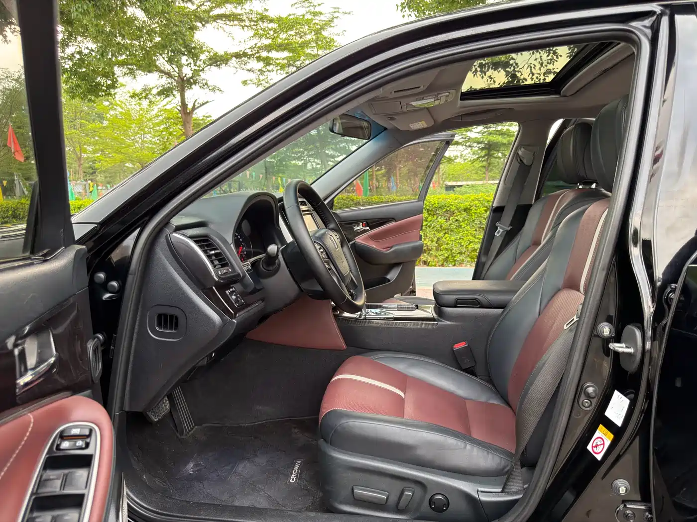 Toyota Crown 2017 2.0T Sport Edition фото 11