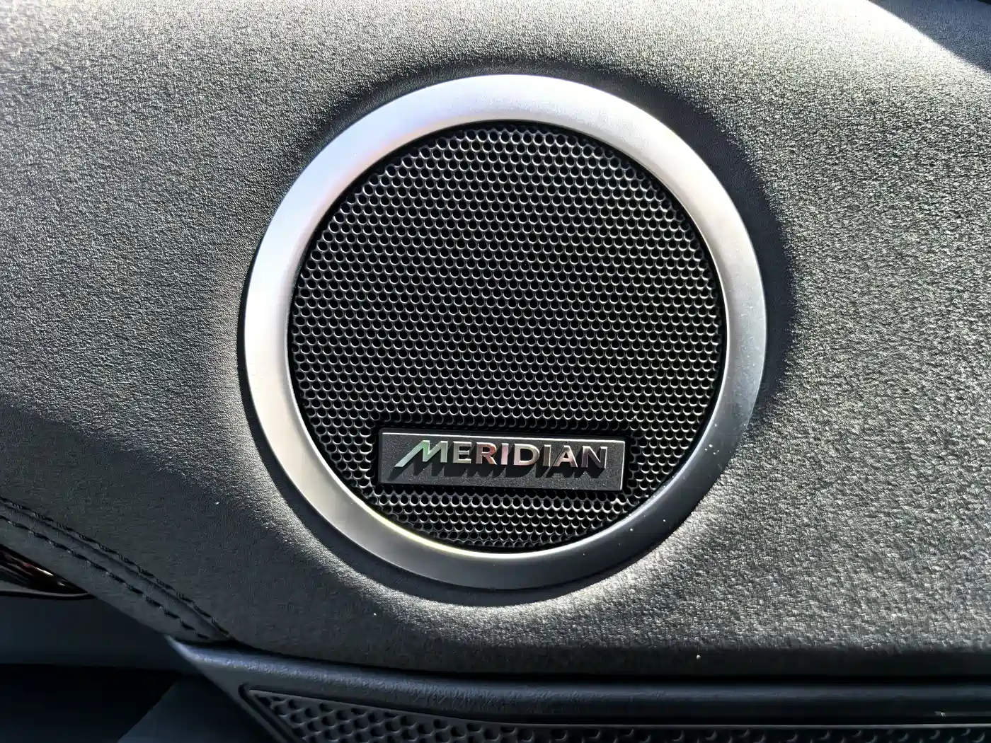 Land Rover Discovery 2024 Model 360PS S фото 12
