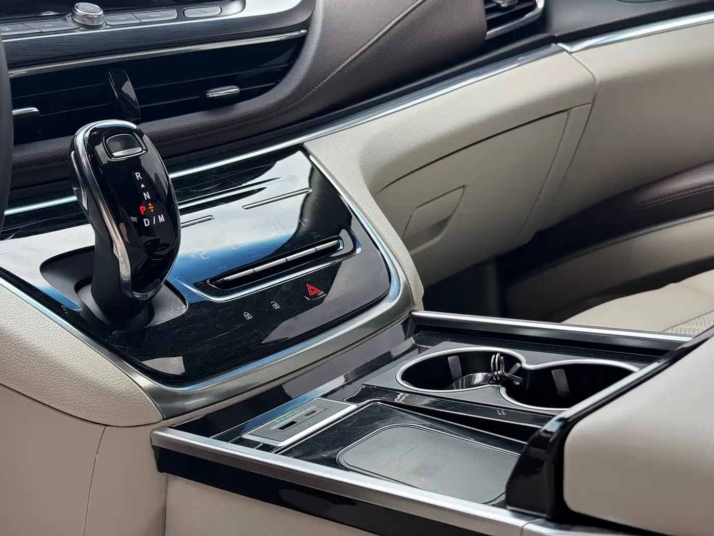 Buick GL8 2020 Model Land Business Class 652T Luxury фото 8