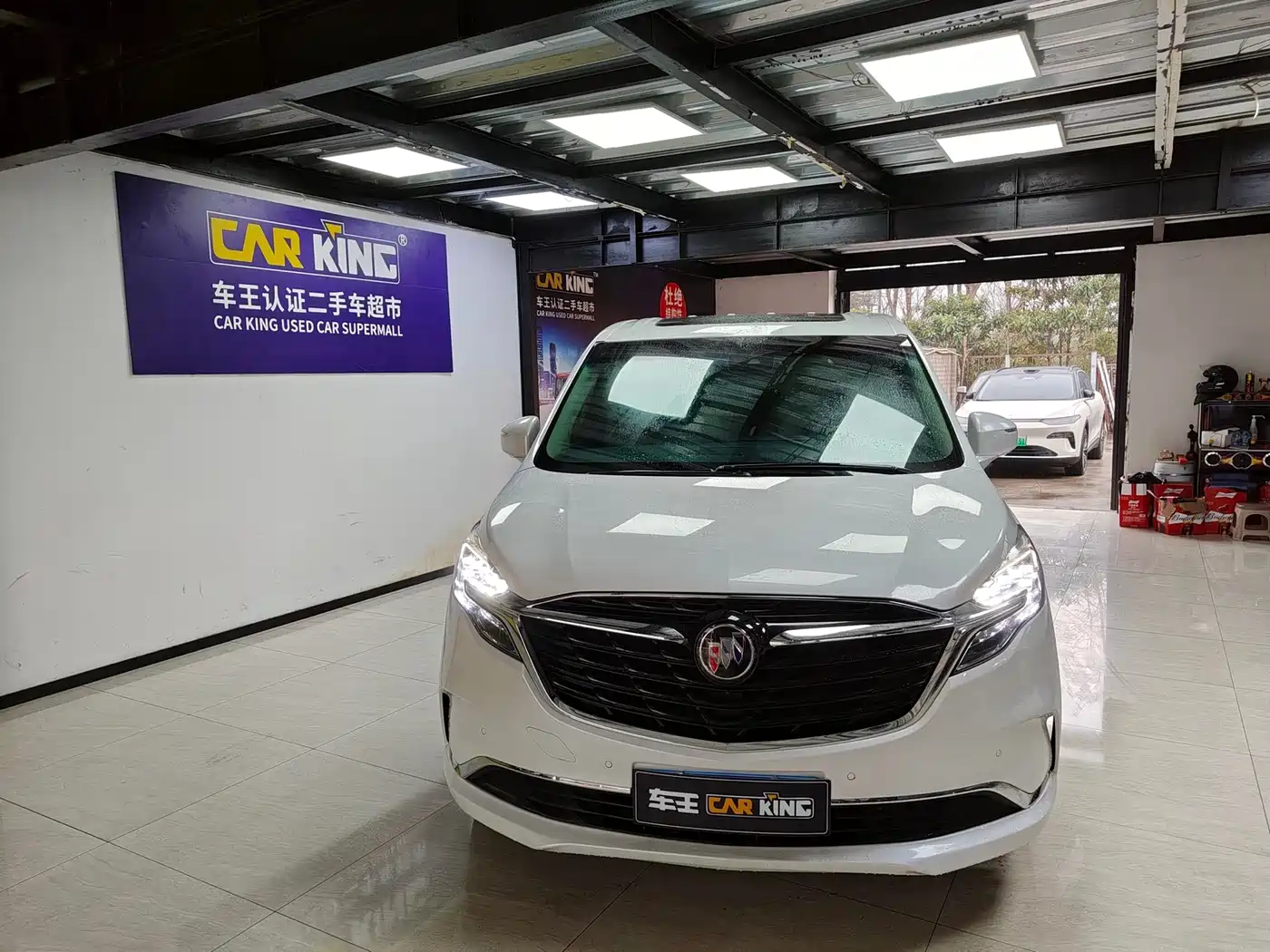 Buick GL8 2021 ES Landlord 653T Luxury фото 2