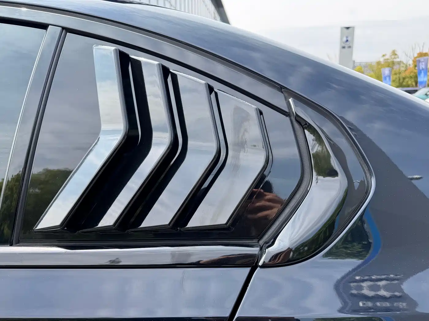 BMW 3 Series 2021 325i M Sport Package фото 16