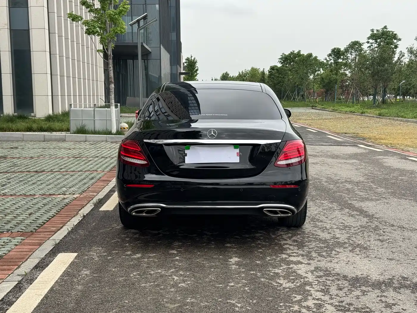 Mercedes-Benz E-Class 2019 E 300 L Fashion фото 5