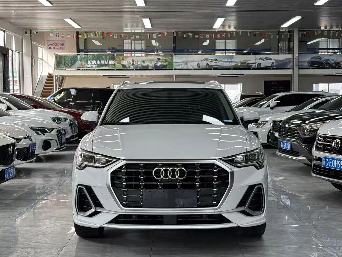 Audi Q3 2022 35 TFSI Fashion Dynamic фото 3