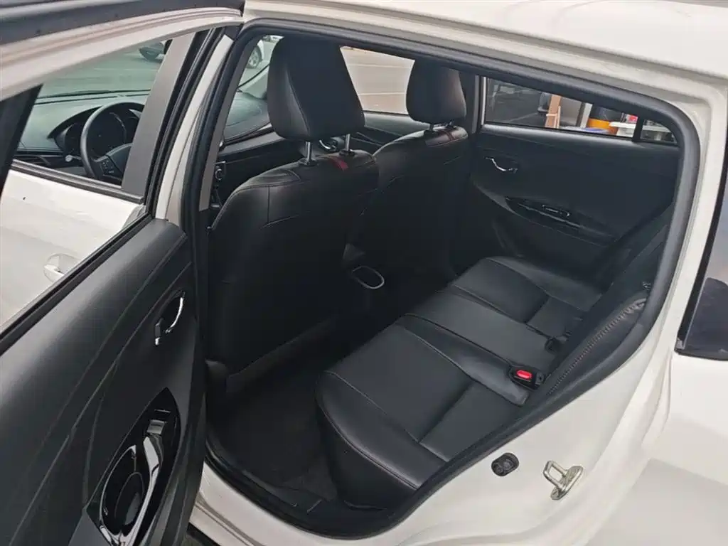 Toyota YARiS L Zhi Xuan 2022 Zhi Xuan X 1.5L CVT Luxury PLUS Edition фото 17