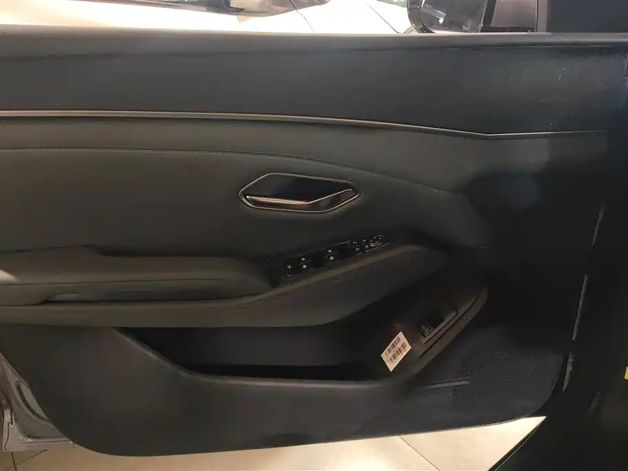 BYD Qin L 2024 DM-i 80KM Superior фото 7