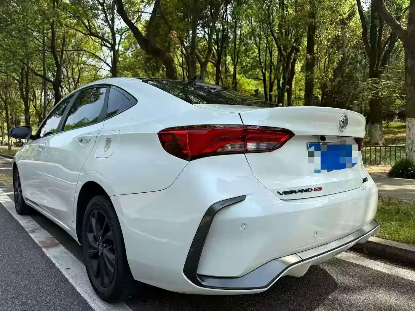 Фото 8 - Buick Verano