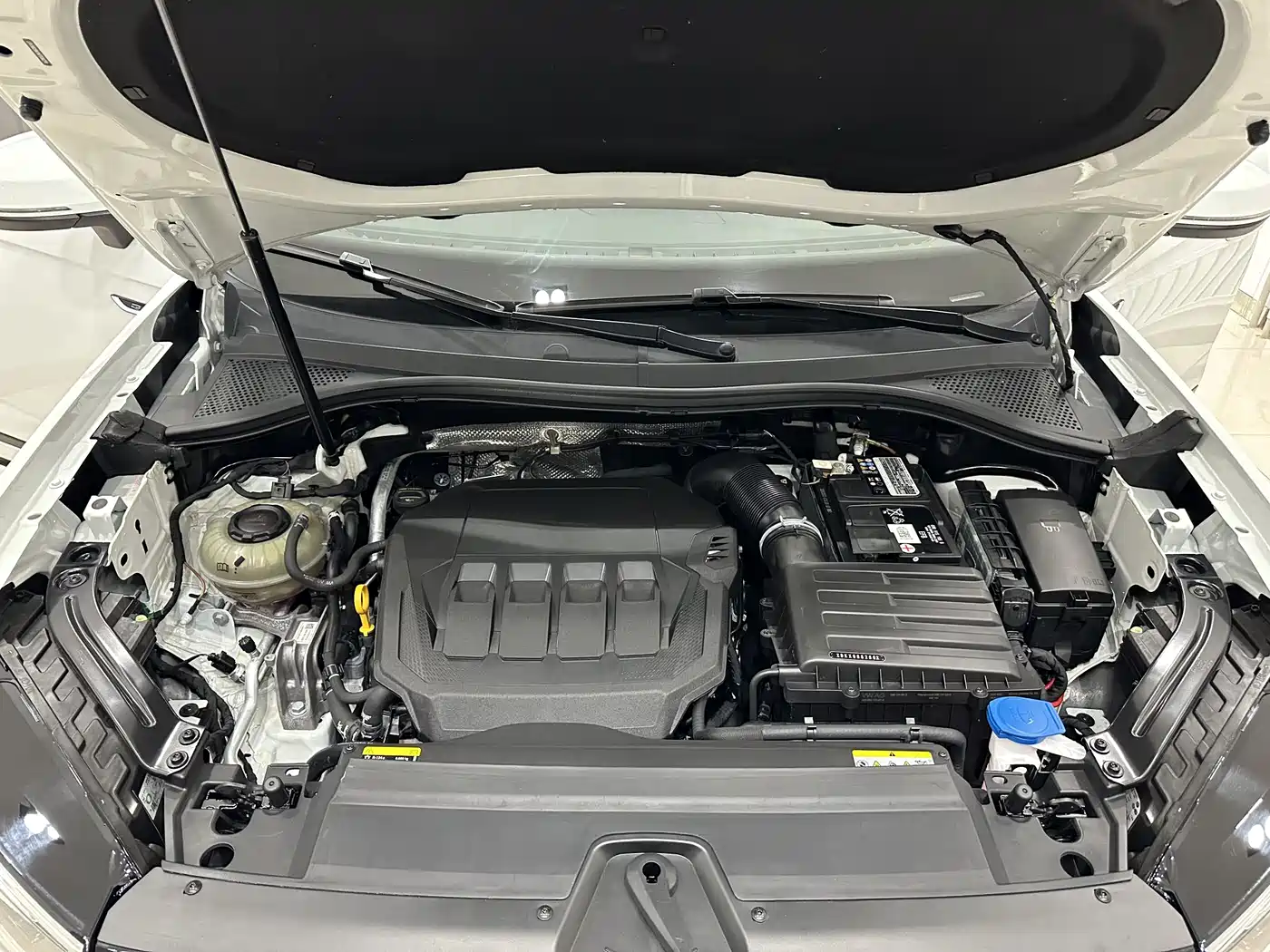 Volkswagen Tayron 2022 380TSI 4WD R-Line Smart Connect Edition фото 28