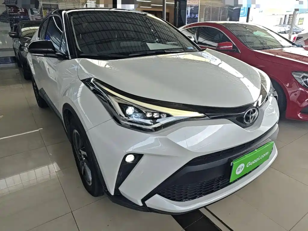 Toyota C-HR 2023 2022 2.0L Leading Edition