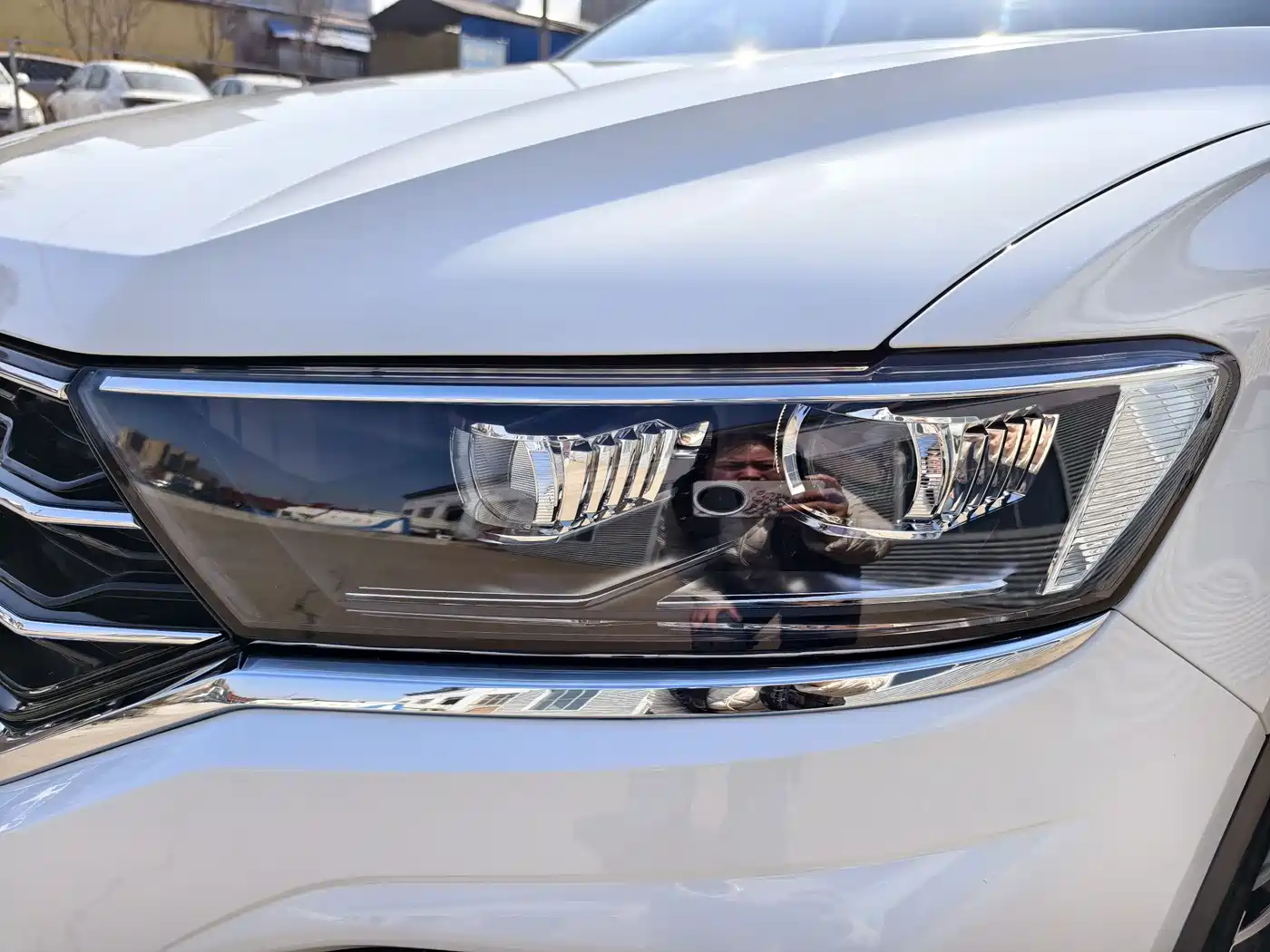 VOLKSWAGEN T ROC EXPLORING SONGS