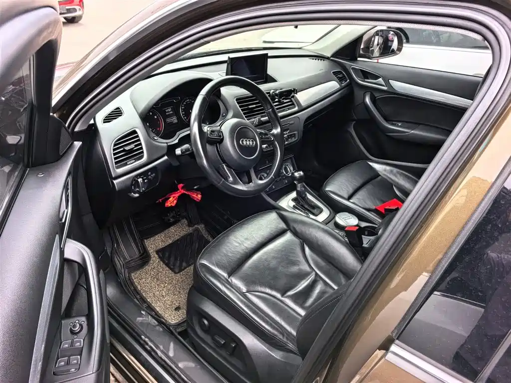 Audi Q3 2015 35 TFSI Millionth Anniversary Comfort фото 7