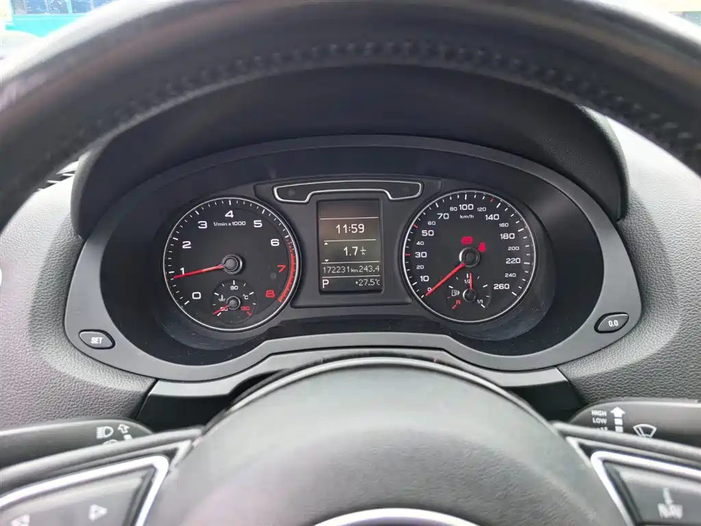 Audi Q3 2015 35 TFSI Millionth Anniversary Comfort фото 11