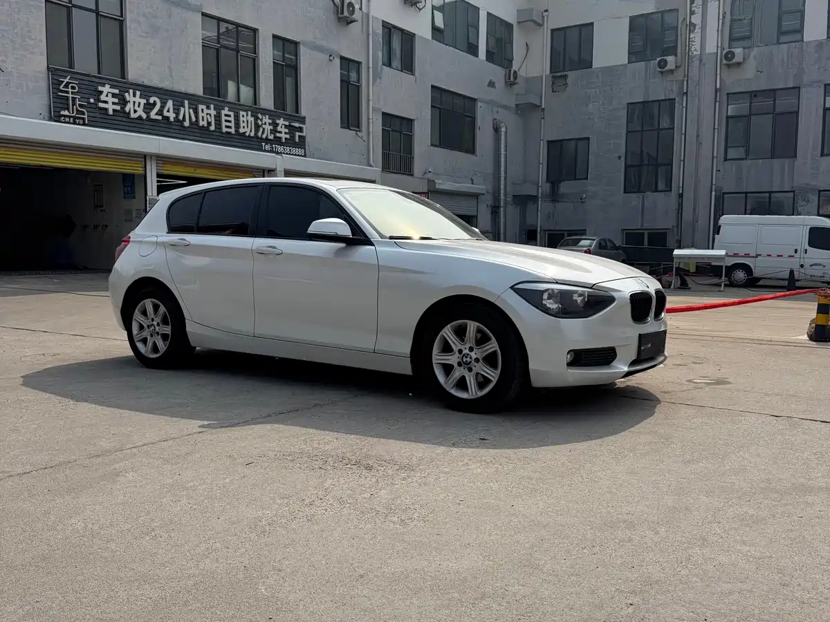 BMW 1 Series (Import) 2013 Facelift 116i Leading Model фото 6