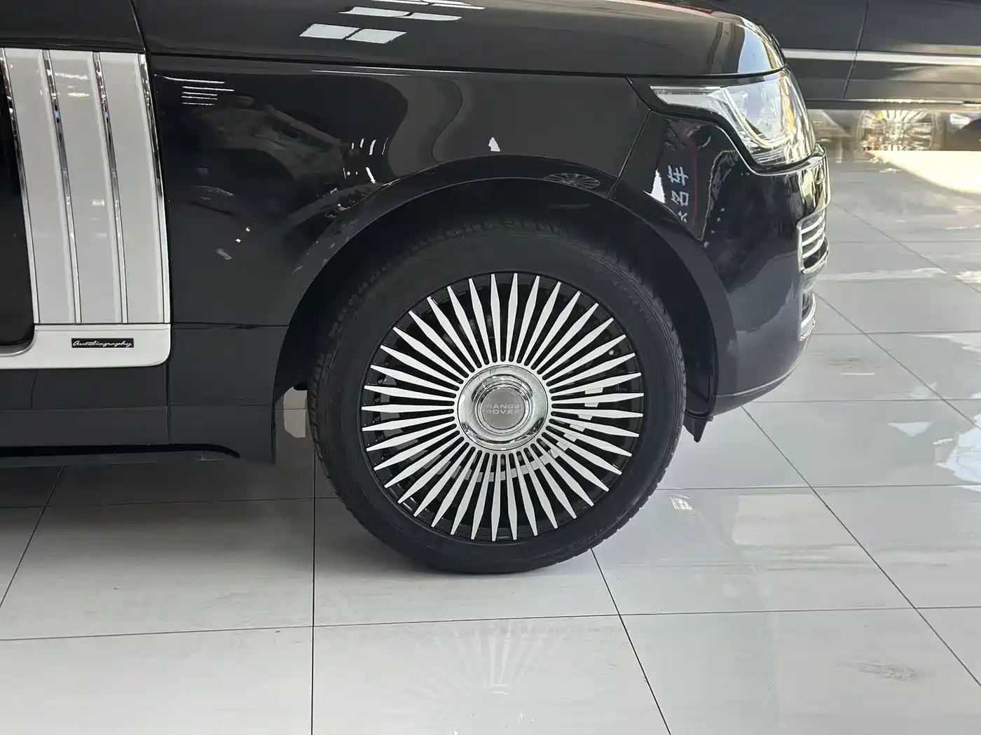 Land Rover Range Rover 2015 3.0 TDV6 Vogue фото 9