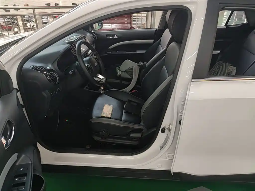 Kia KX1 2021 1.4L CVT Fun Edition фото 15