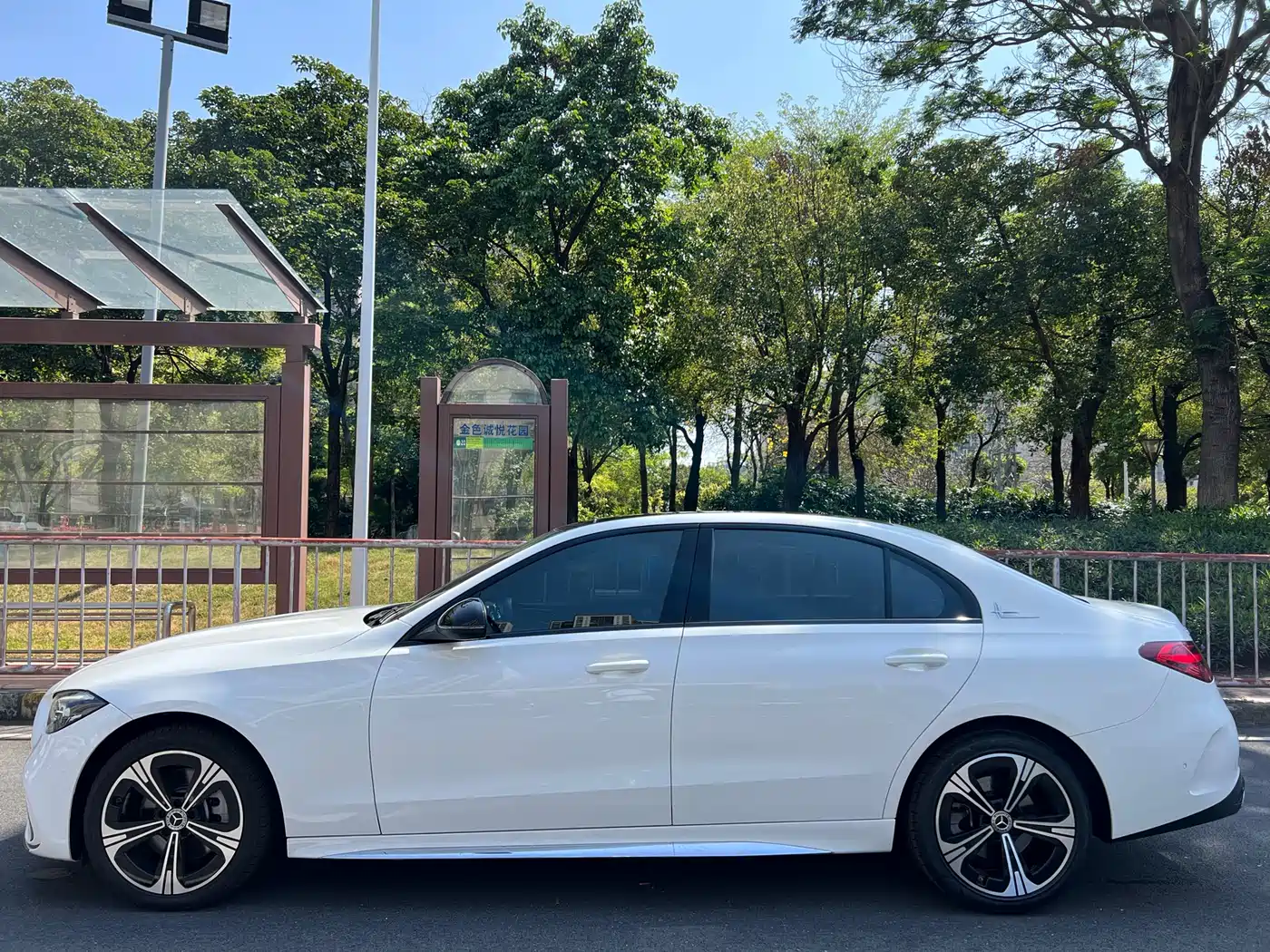 Mercedes-Benz C-Class 2022 C 260 L Night Sport Edition фото 3