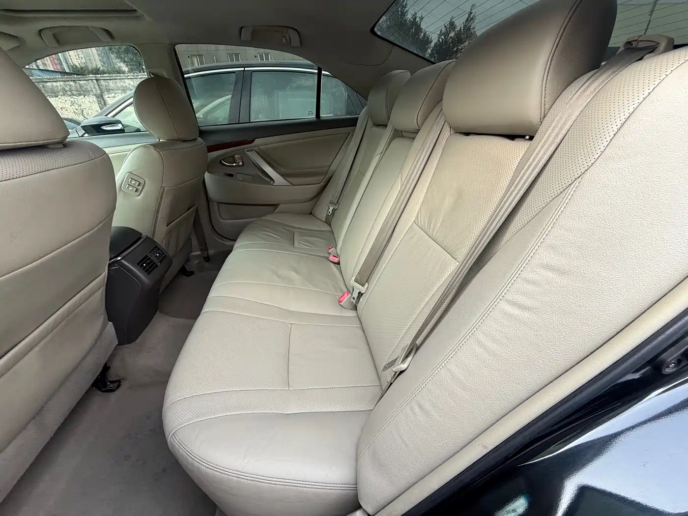 Toyota Camry 2013 200G Classic Luxury Edition фото 6