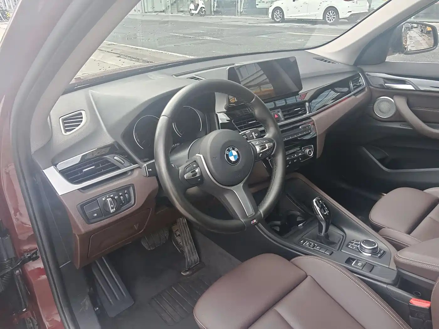 BMW X1 2022 sDrive25Li Leading фото 12