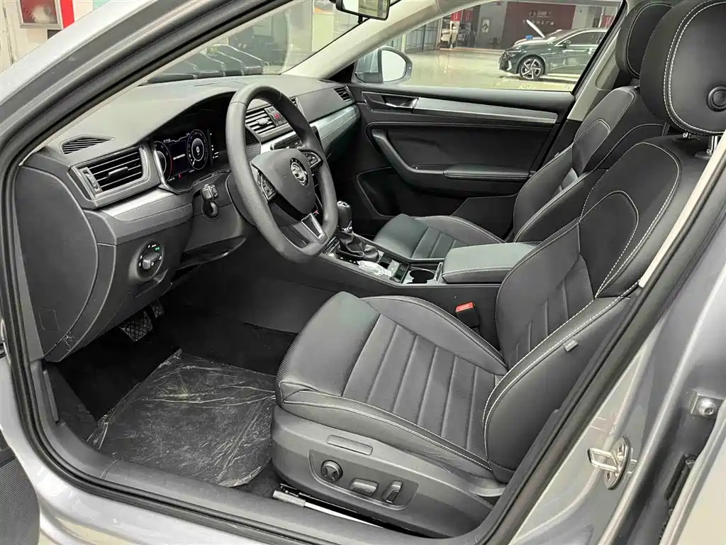 Škoda Superb 2023 Facelift TSI280 DSG Premium Edition фото 11