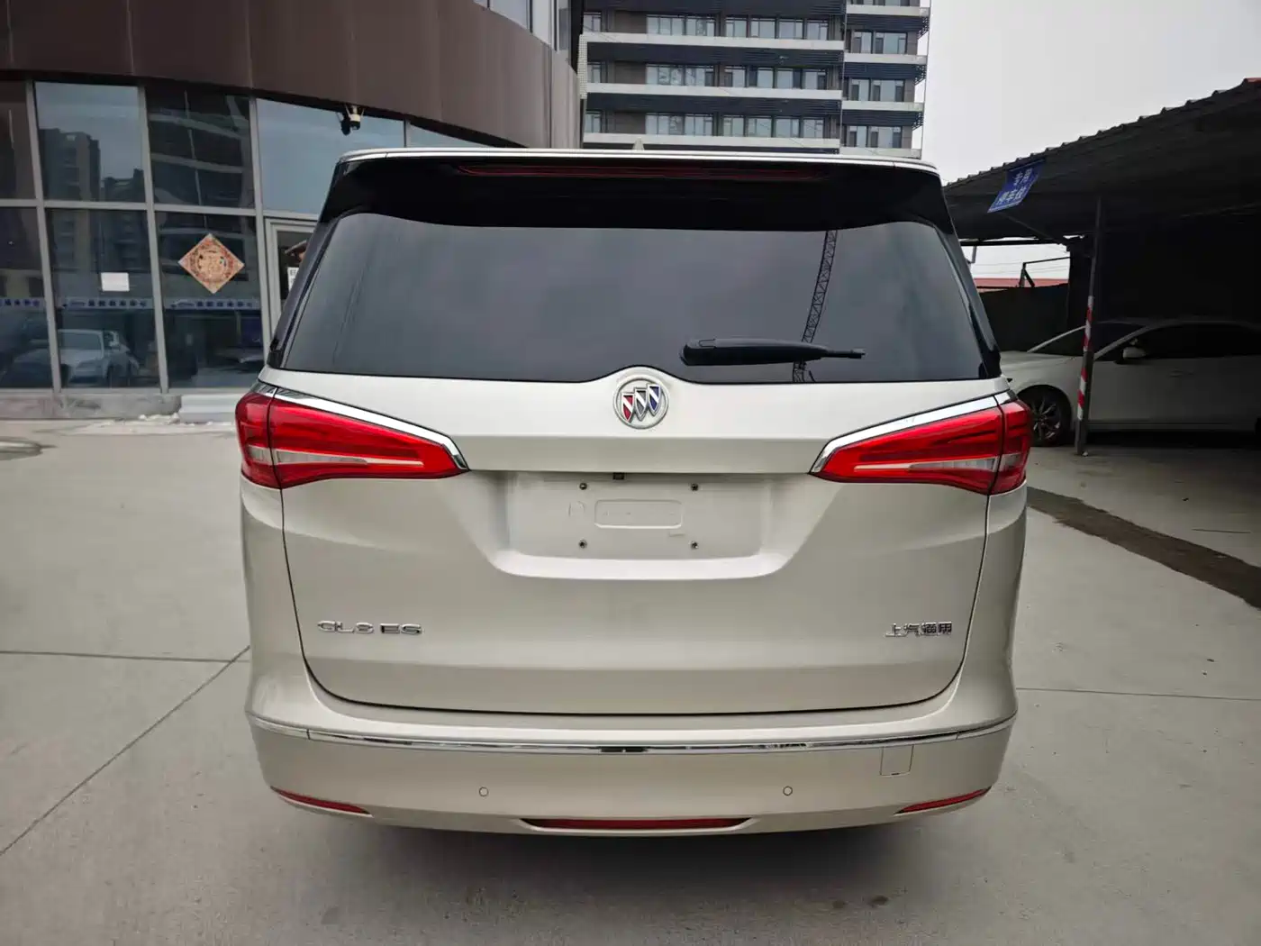 Buick GL8 2018 ES 28T Luxury Type China VI фото 4