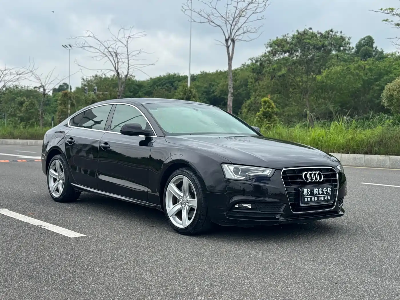 Audi A5 (Import) 2012 2.0TFSI Sportback фото 3