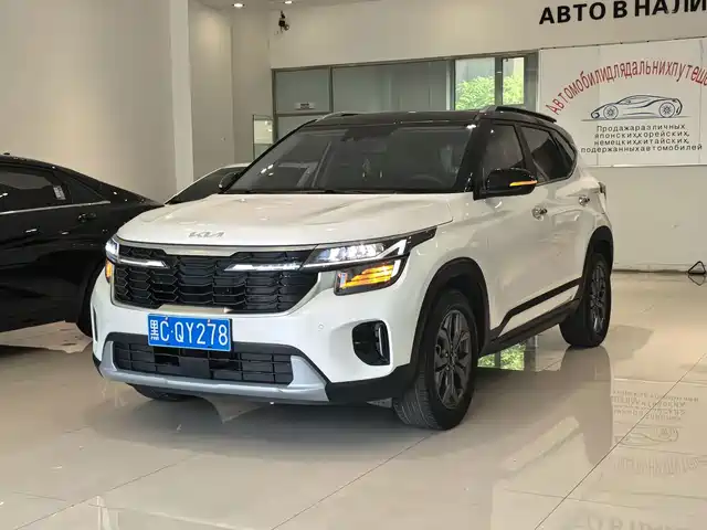 Kia Seltos 1.5L CVT, Люкс
