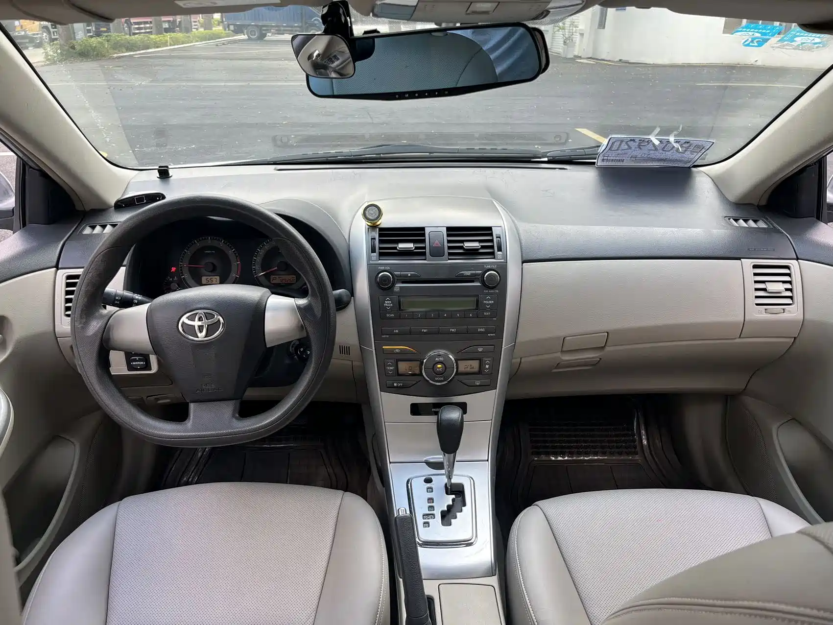 Фото 5 - Toyota Corolla