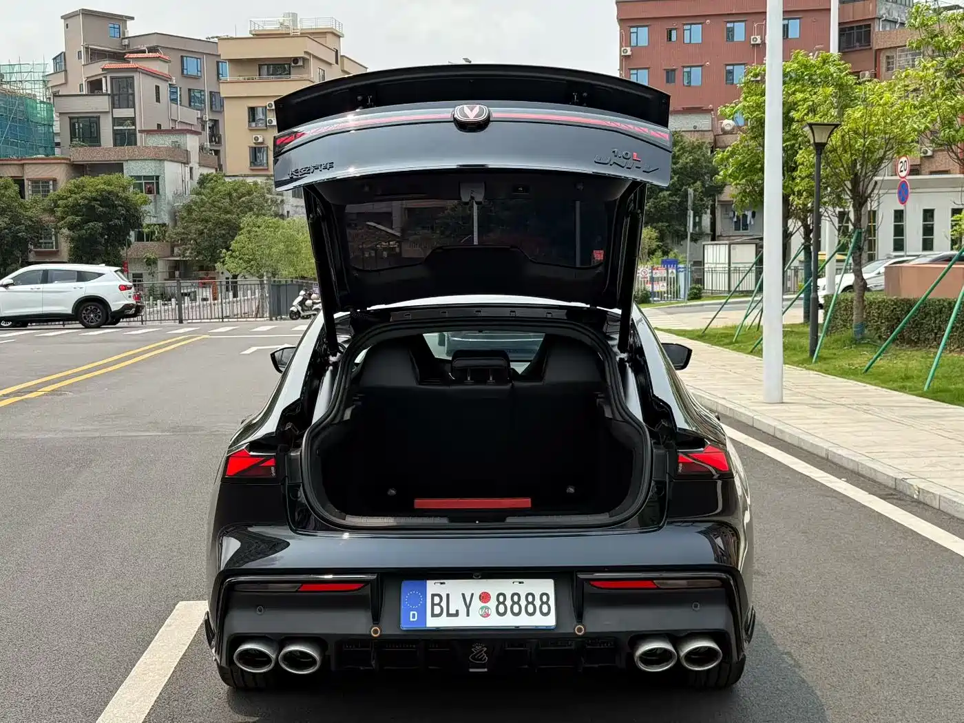 CHANGAN UNI-V