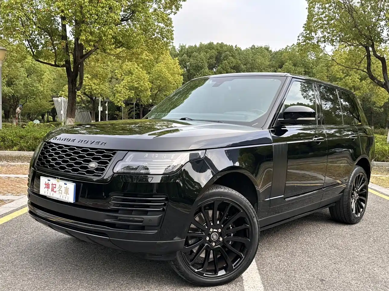 Фото 1 - Land Rover Range Rover