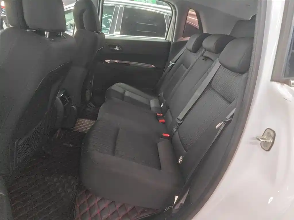 Peugeot 3008 2016 1.6THP Automatic Classic Edition фото 17