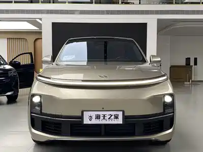 Li Auto L8