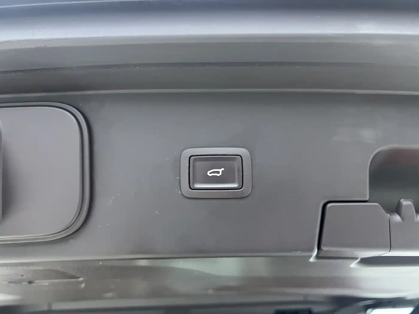 Hongqi HQ9 2023 2.0T Smart Connect Flagship фото 25