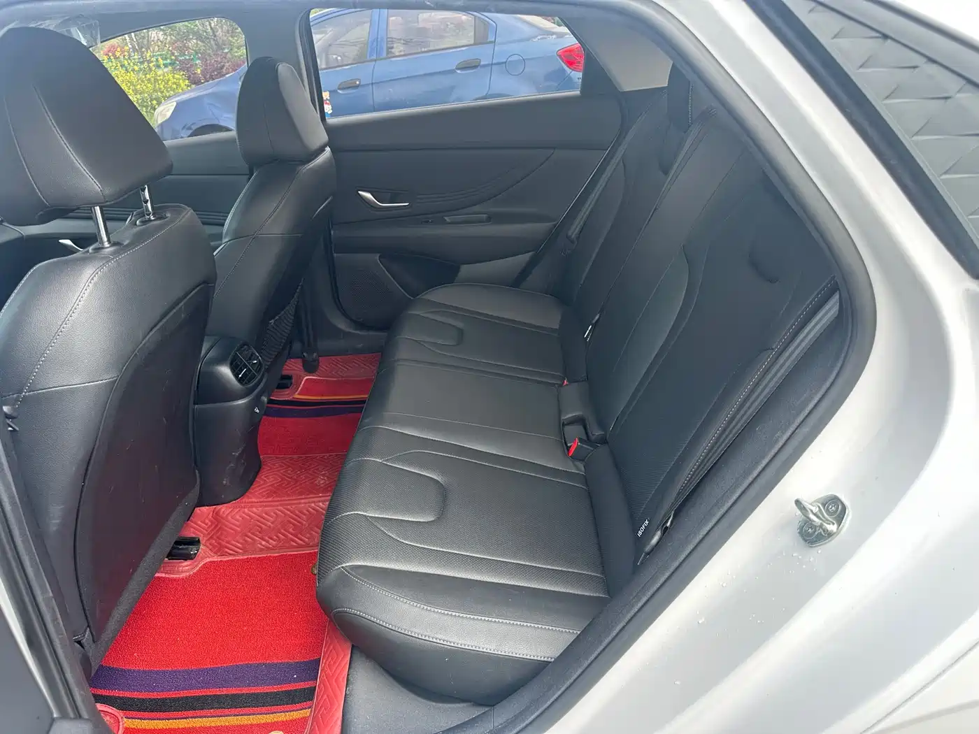 Hyundai Elantra 2023 Model 1.5L CVT LUX Premium Edition фото 6