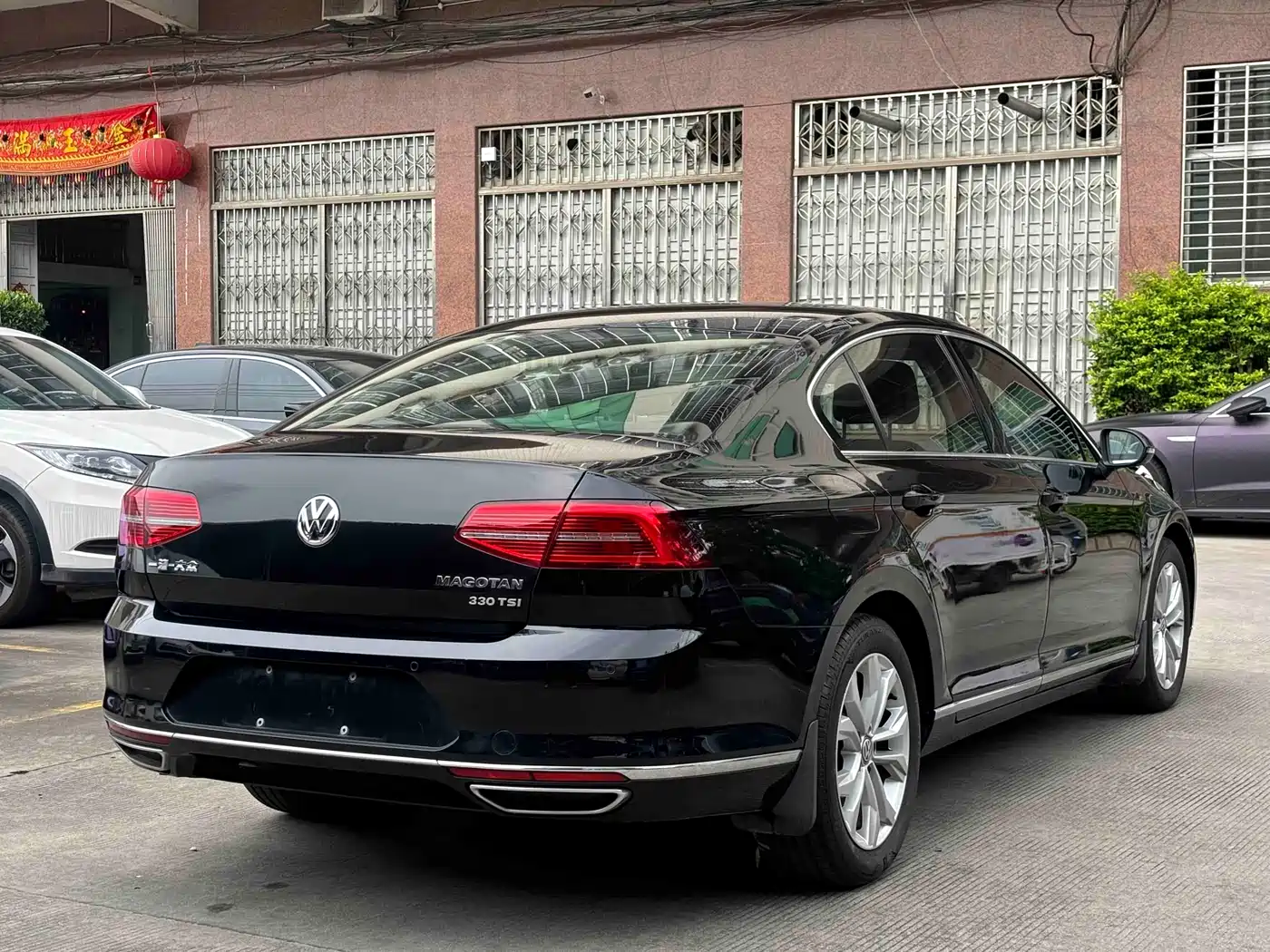 Volkswagen Magotan 2018 Facelift 330TSI DSG Luxury фото 4