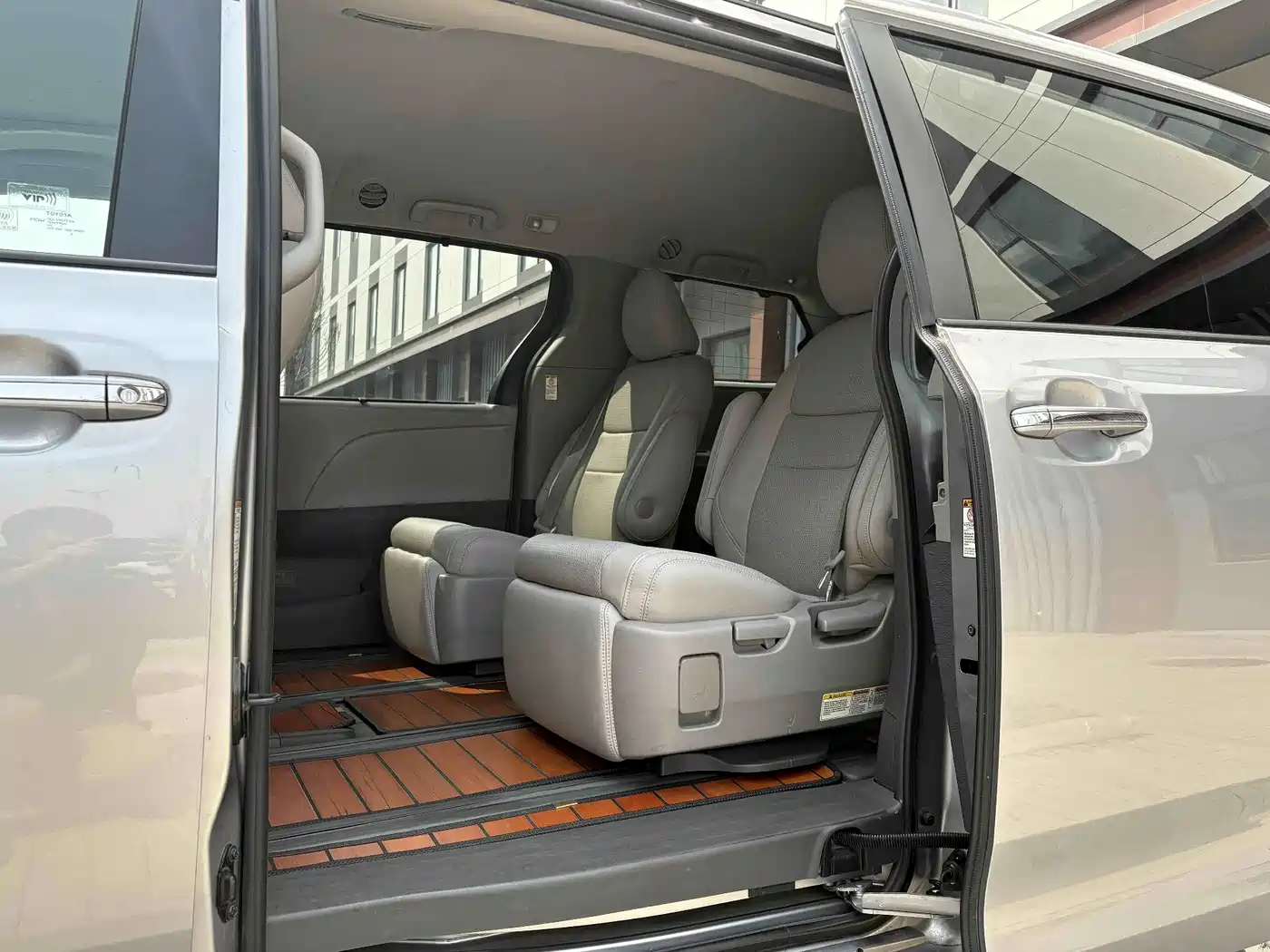Toyota Sienna 2018 2015 3.5L 2WD LE