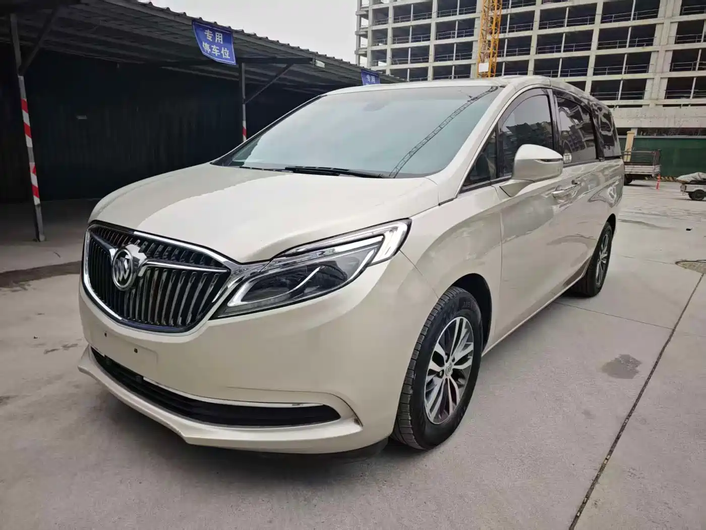 Buick GL8 2018 ES 28T Luxury Type China VI