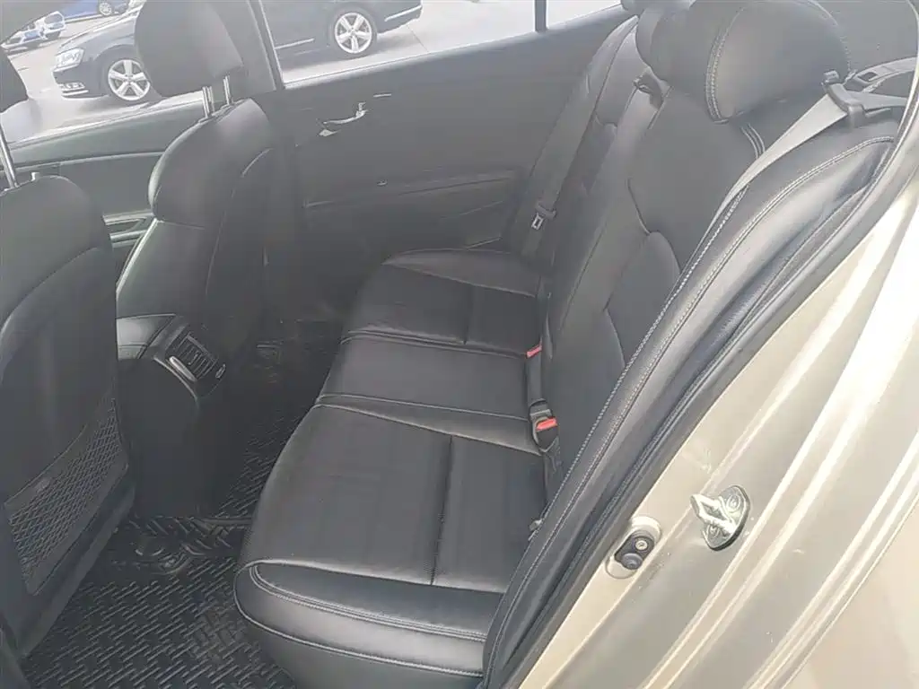 Kia K4 2015 1.8L Automatic GLS Special фото 17