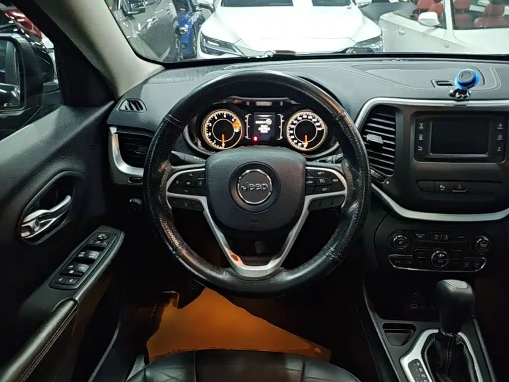 Jeep Cherokee 2016 2016 2.4L Leading Edition