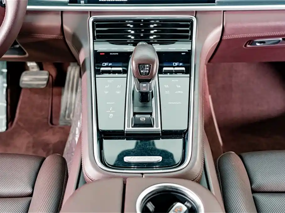 Porsche Panamera 2019 Panamera 2.9T фото 14