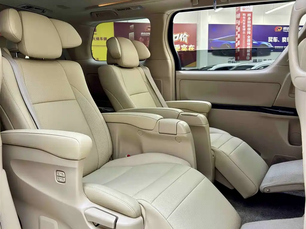 Toyota Alphard 2012 3.5L Luxury Edition фото 8