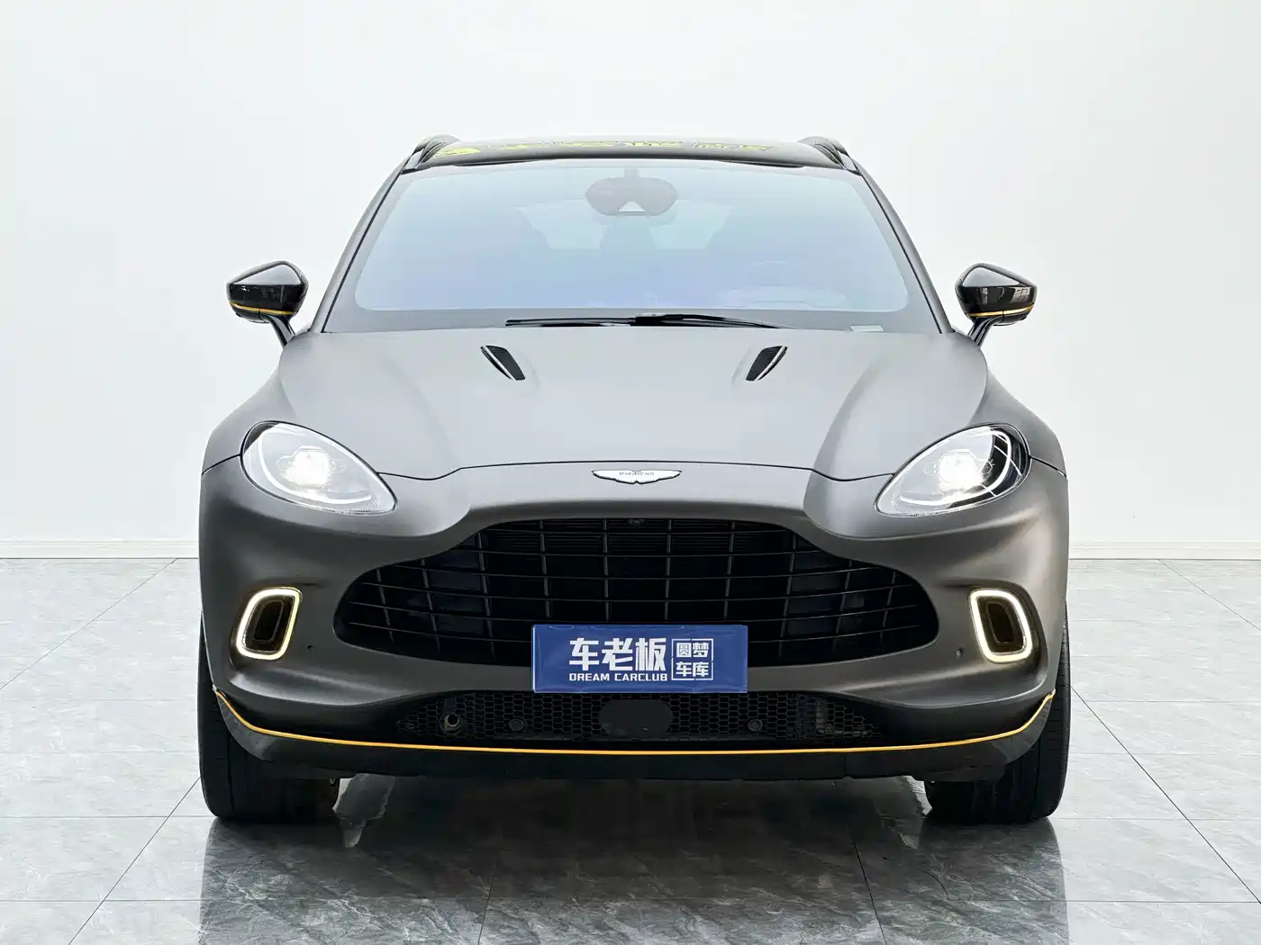 Aston Martin DBX 2020 2020 4.0T V8