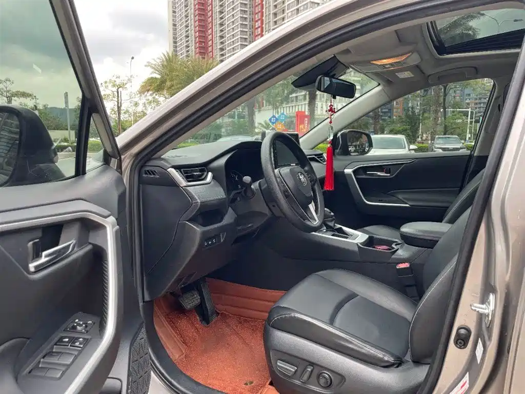 Toyota RAV4 Rongfang 2021 2.0L CVT 2WD Trend фото 5