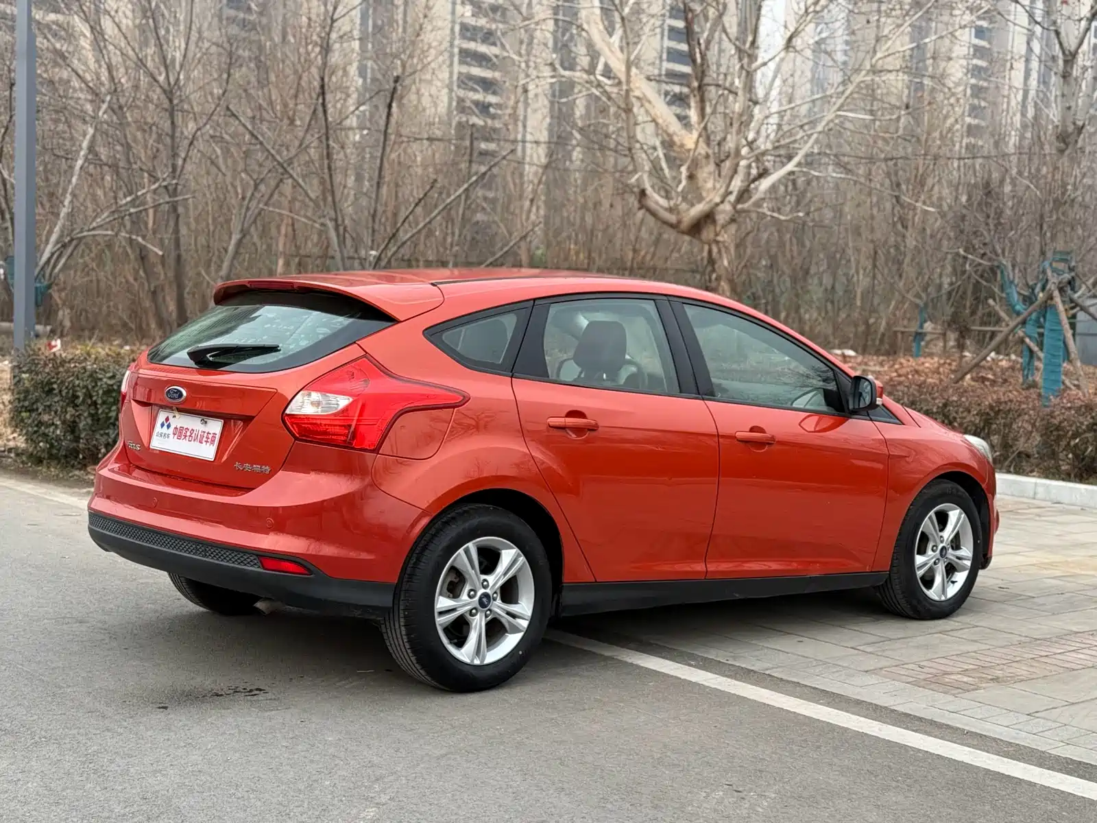 Фото 18 - Ford Focus