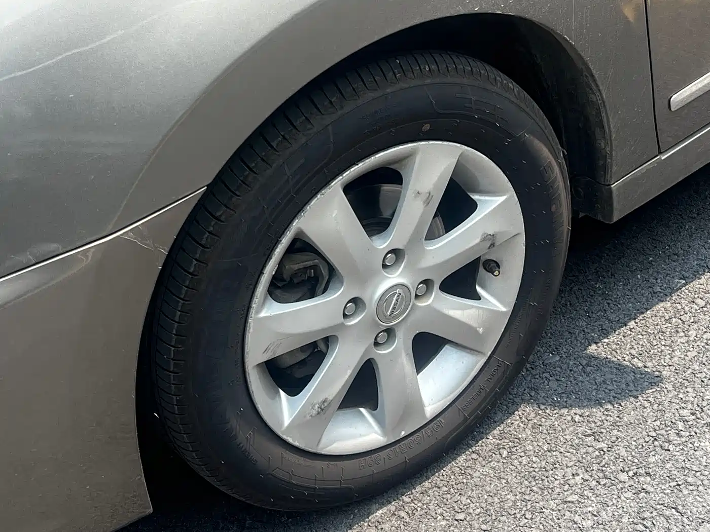 Nissan Sylphy 2010 2009 Model 1.6XL Automatic Luxury Sunroof Edition