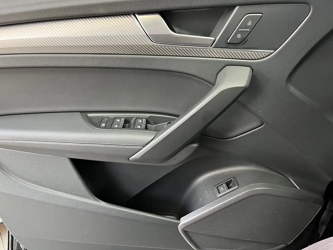 Audi Q5L 2020 45 TFSI Exclusive Fashion фото 9
