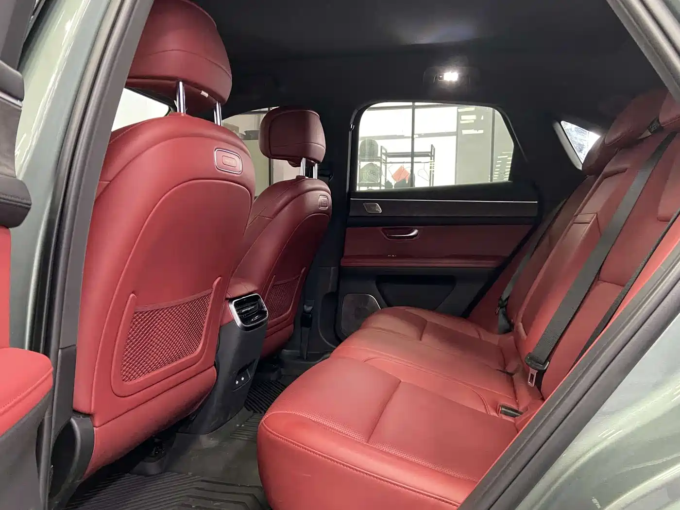 AITO Wenjie AITO M5 2023 Extended Range RWD Standard Edition фото 6