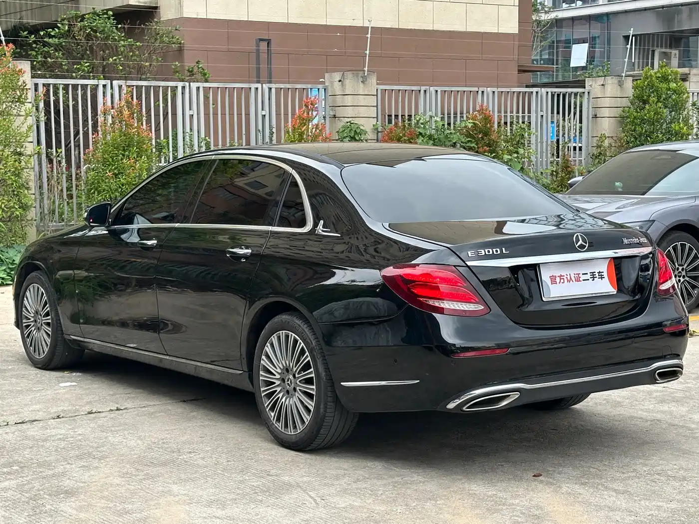 Mercedes-Benz E-Class 2020 Facelift E 300 L Fashion фото 7