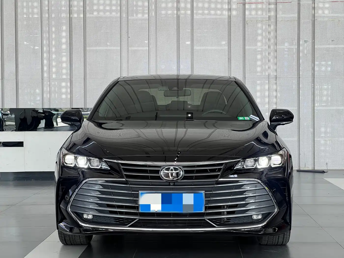 Toyota Avalon 2019 2.5L Touring Premium Edition China VI фото 2